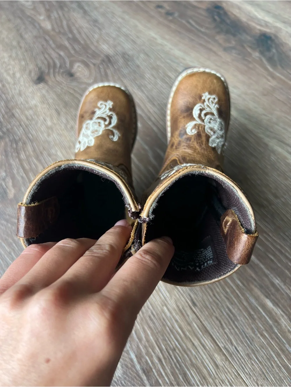 Shyanne Brown Kids' Western Embroidered Boots with Cream Stitching